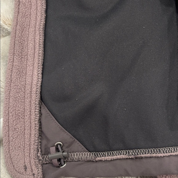 The North Face Women's Denali Hoodie, lilac color, Size Medium - Picture 10 of 12